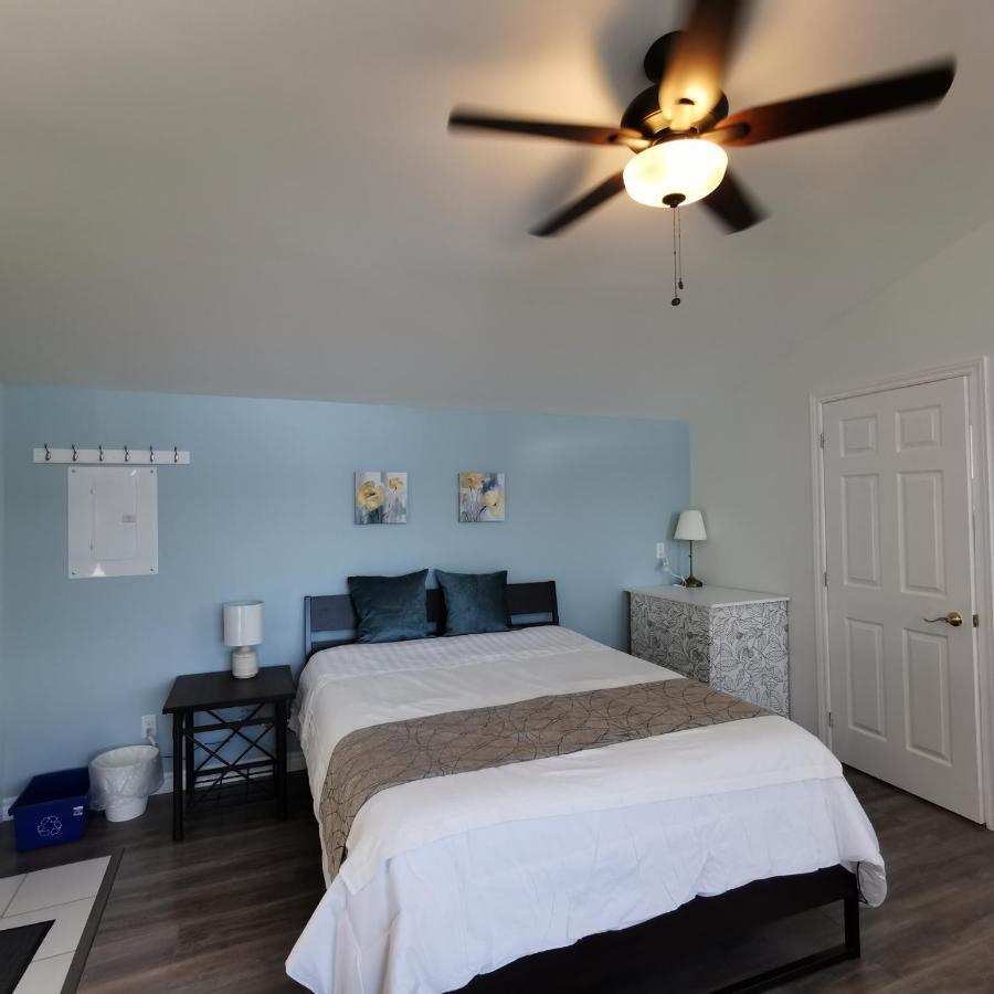 Knotty Pine Ocean Front Suite - Adults Only Ingonish Luaran gambar
