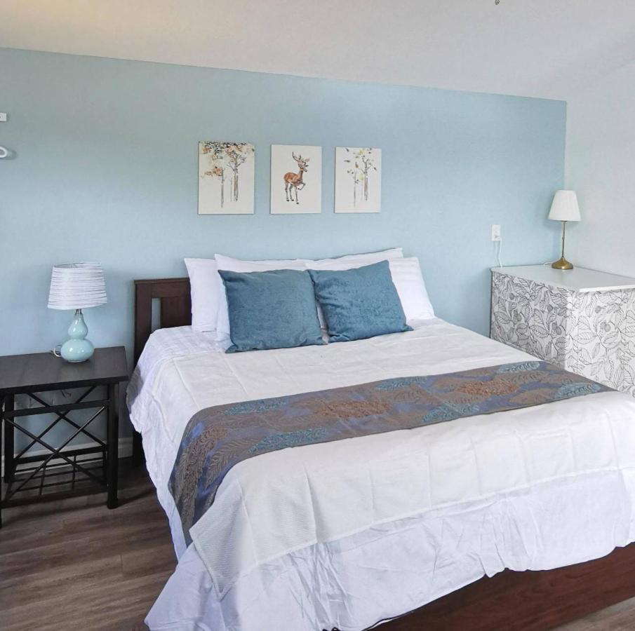 Knotty Pine Ocean Front Suite - Adults Only Ingonish Luaran gambar