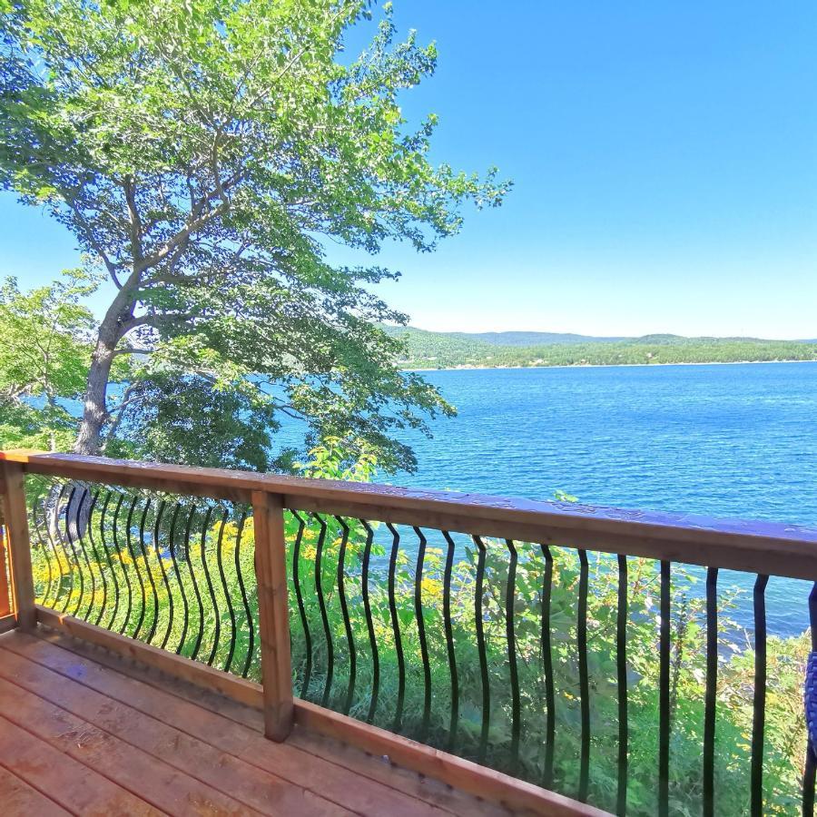 Knotty Pine Ocean Front Suite - Adults Only Ingonish Luaran gambar