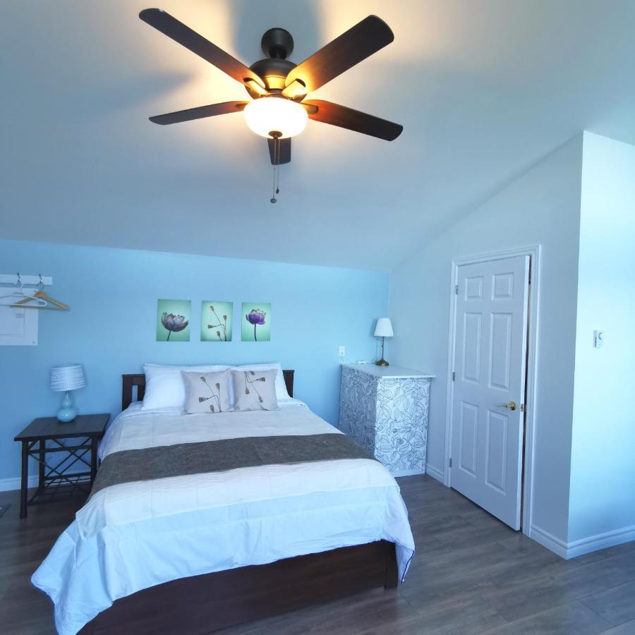 Knotty Pine Ocean Front Suite - Adults Only Ingonish Luaran gambar