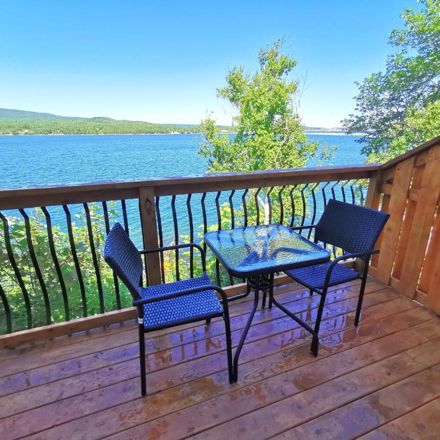 Knotty Pine Ocean Front Suite - Adults Only Ingonish Luaran gambar