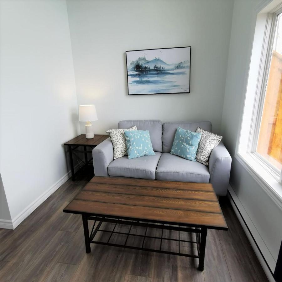 Knotty Pine Ocean Front Suite - Adults Only Ingonish Luaran gambar