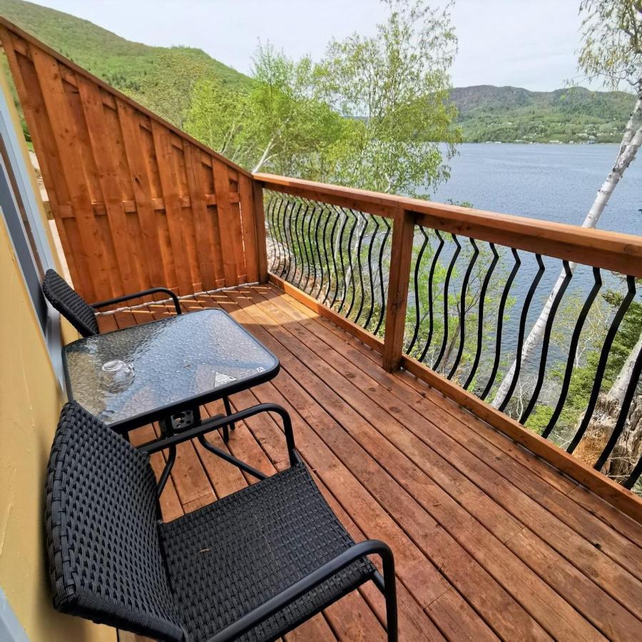 Knotty Pine Ocean Front Suite - Adults Only Ingonish Luaran gambar