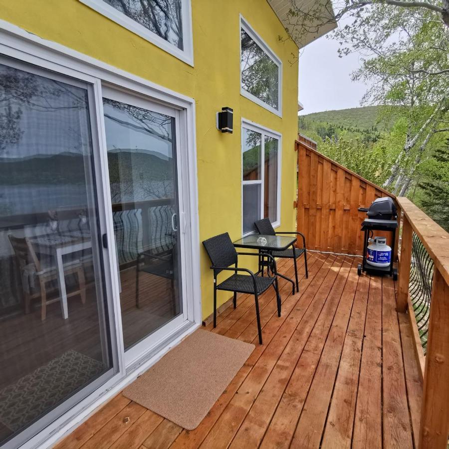 Knotty Pine Ocean Front Suite - Adults Only Ingonish Luaran gambar
