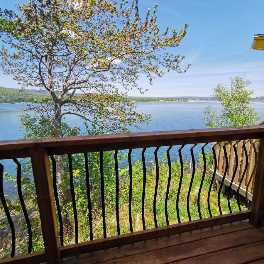 Knotty Pine Ocean Front Suite - Adults Only Ingonish Luaran gambar